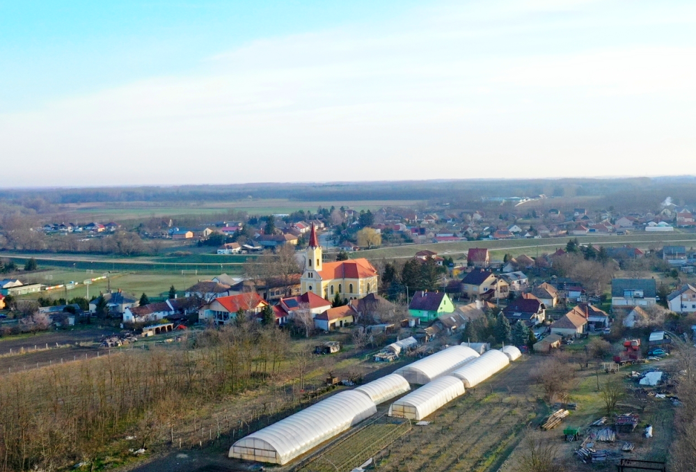 A következő állomás Koroncó, a telepűlés nagyon gazdag Kelta és Római k..