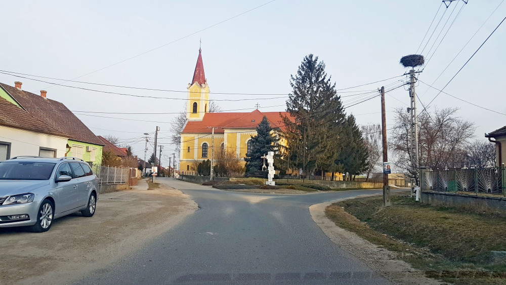 A következő állomás Koroncó, a telepűlés nagyon gazdag Kelta és Római k..